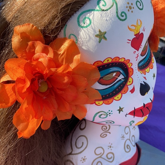 VINTAGE LA MUERTE BRATZ DOLL HEAD AND STAND - Picture 5 of 11